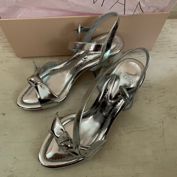 New In Box! Alexandre Birman Clarita 75 Flare Mettalic Silver Sandal 37.5 - Picture 3 of 15